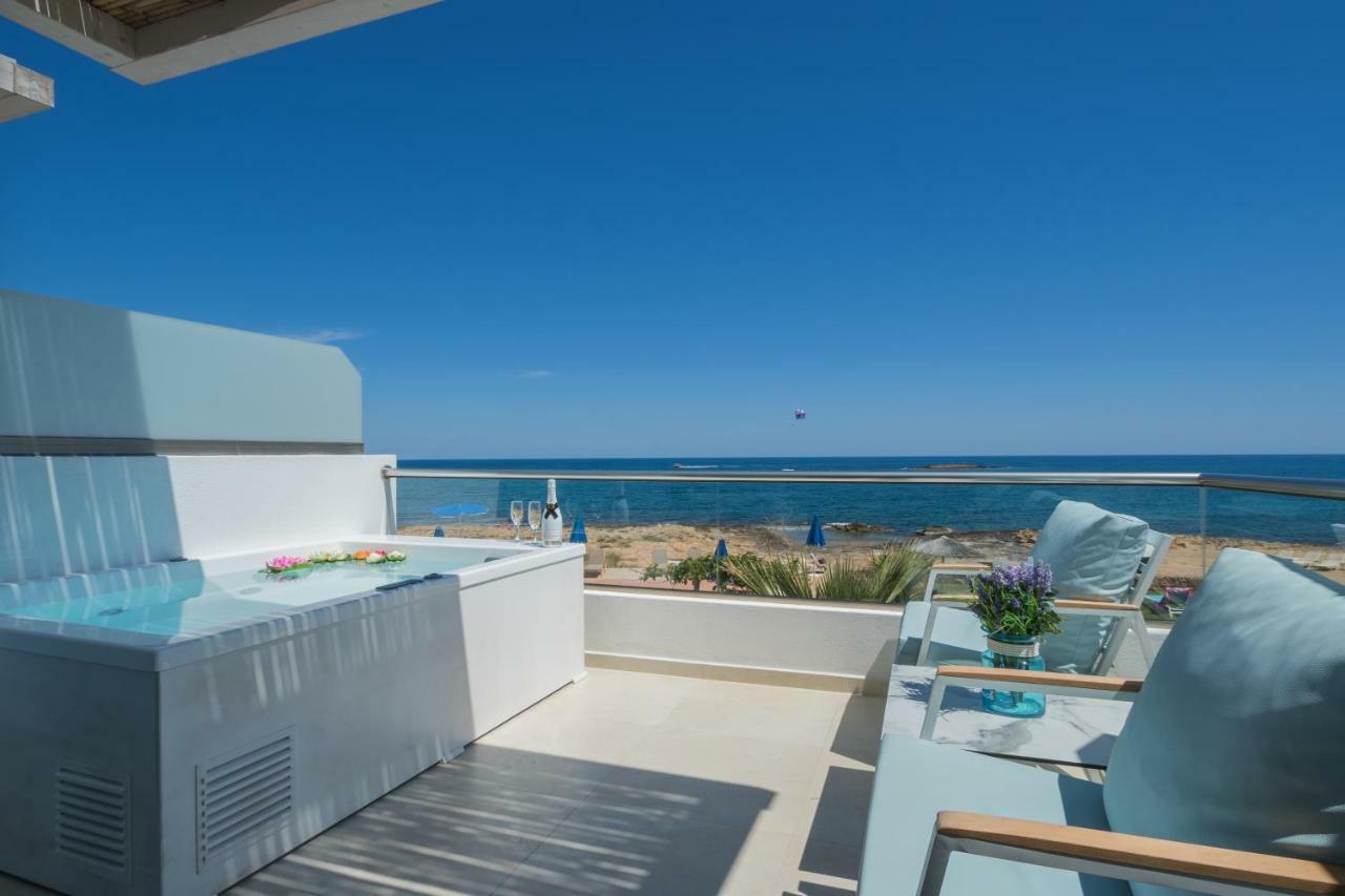 Pyrgos Beach Hotel Apartments Malia Eksteriør bilde