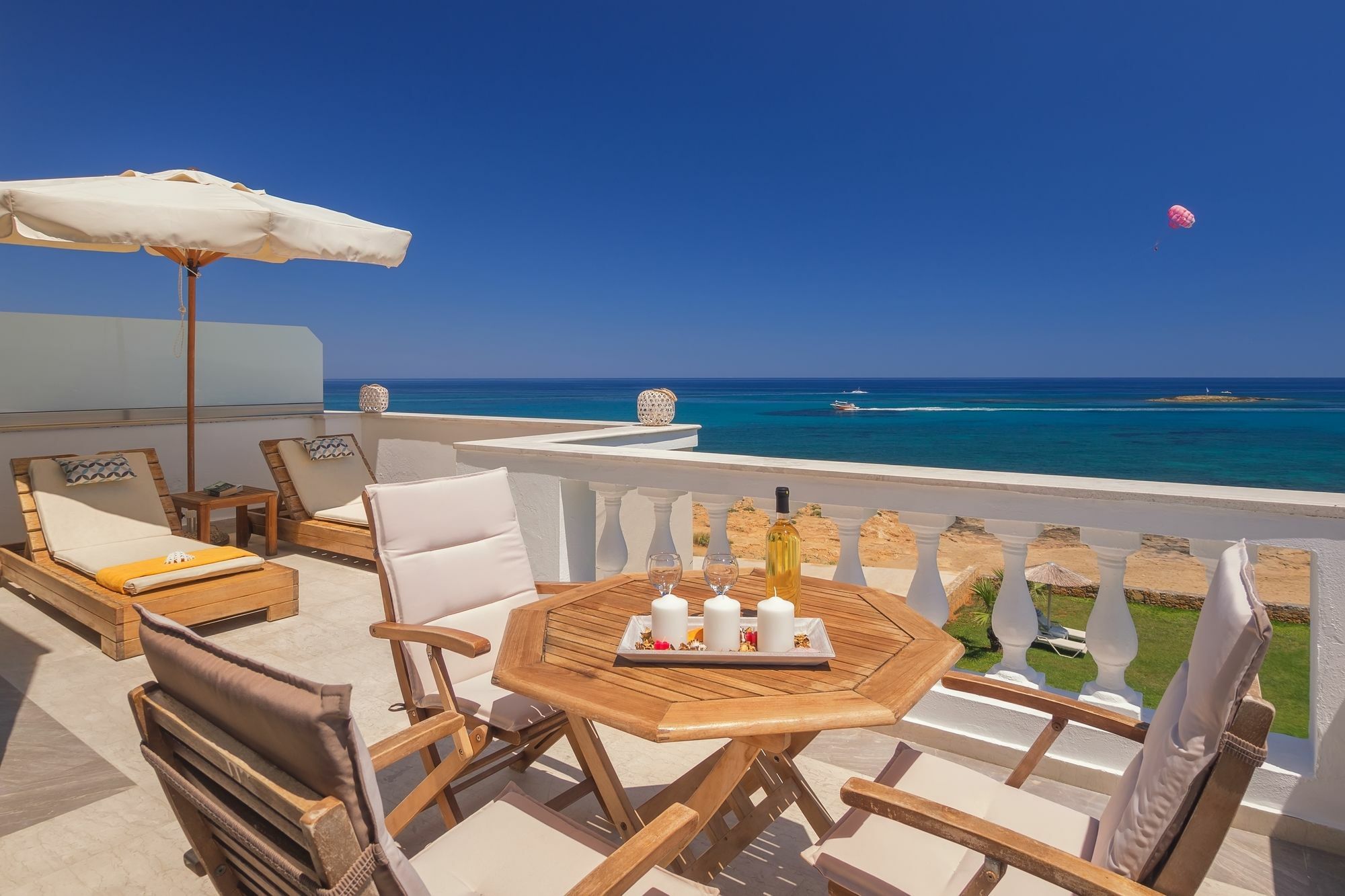 Pyrgos Beach Hotel Apartments Malia Eksteriør bilde