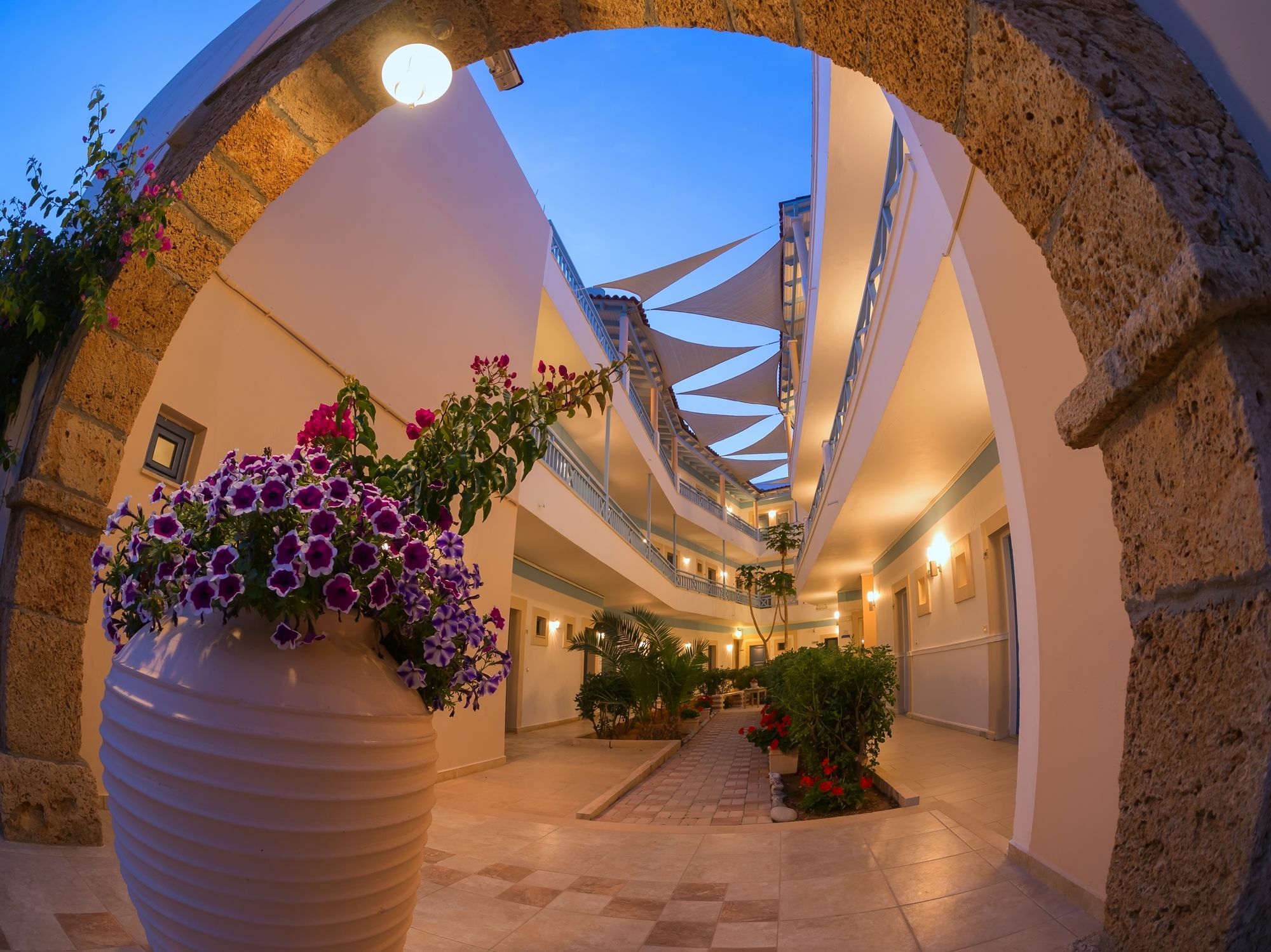 Pyrgos Beach Hotel Apartments Malia Eksteriør bilde